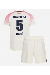 Bayer Leverkusen Loic Bade #5 Jalkapallovaatteet Lasten Vieraspeliasu 2025-26 Lyhythihainen (+ Lyhyet housut)